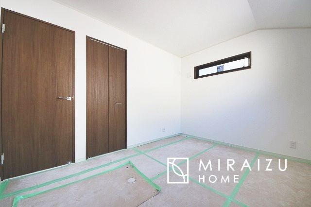 【子供部屋】 | 日当たりの良いお家は嬉しいですよね。それぞれ価値観が分かれる箇所です、実際に内覧して日当たりの心地よさをご体感下さいね♪