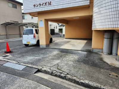 【駐車場】 | サンライズM