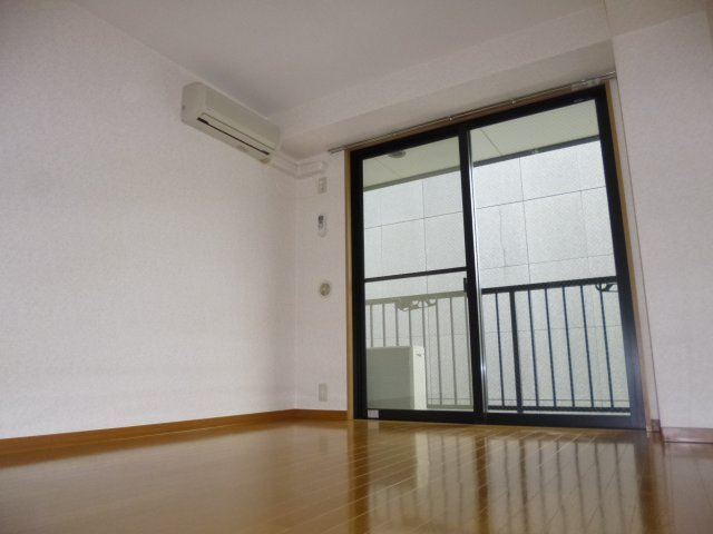 ヤサカハイムⅢの居間・リビング