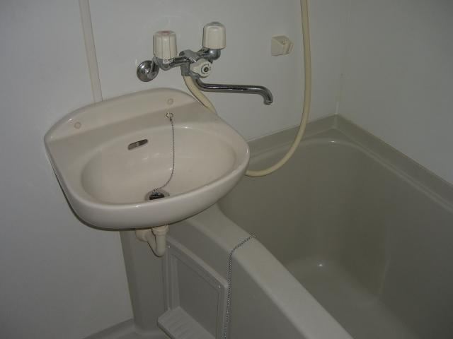 ヤサカハイムⅢの独立洗面台