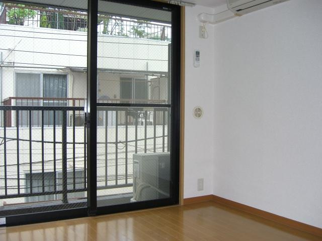 ヤサカハイムⅢの居間・リビング