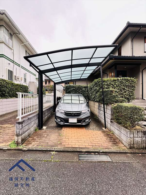 宗像市天平台　戸建ての駐車場
