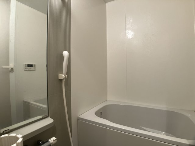 リヴェール市川Ｃ棟の浴室