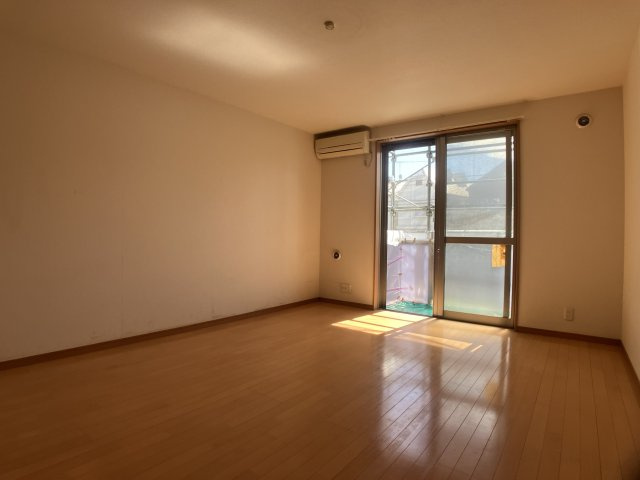 リヴェール市川Ｃ棟の洋室