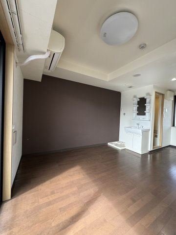 アートヒルズの居間・リビング