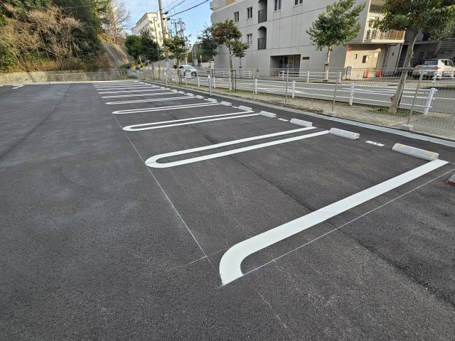 リアン朝霧の駐車場