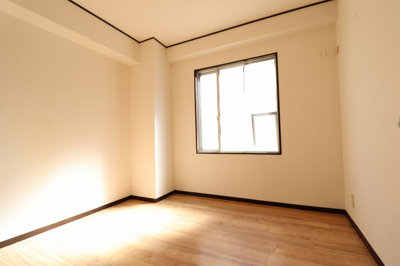 【寝室】 | グリーンパーク鶴見