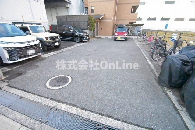 サンフローラの駐車場
