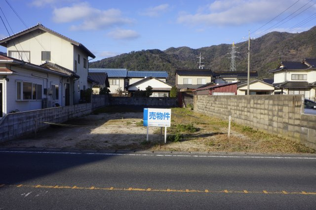 大社町修理免　建築条件なし土地　約111坪の外観