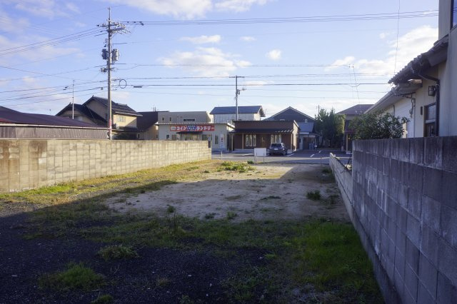 大社町修理免　建築条件なし土地　約111坪の外観