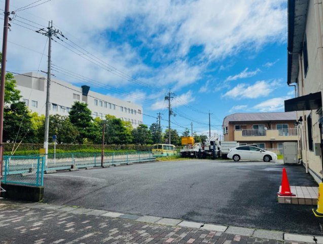 ⼤津市唐崎1丁⽬ 1棟テナントの駐車場|駐車スペースもあります