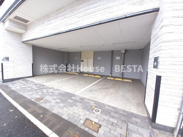 アドバンス神戸プリンスパークの駐車場