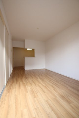 【居間・リビング】 | クレストコートB棟