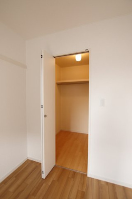 【収納】 | クレストコートB棟 | ウォークインクローゼット