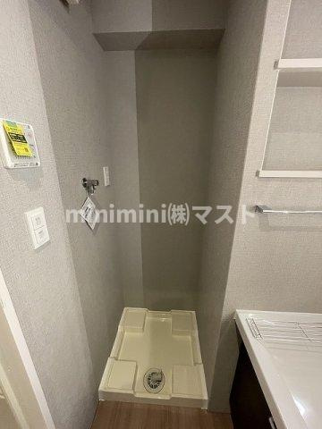 JJCOURT磯路Ⅲの玄関