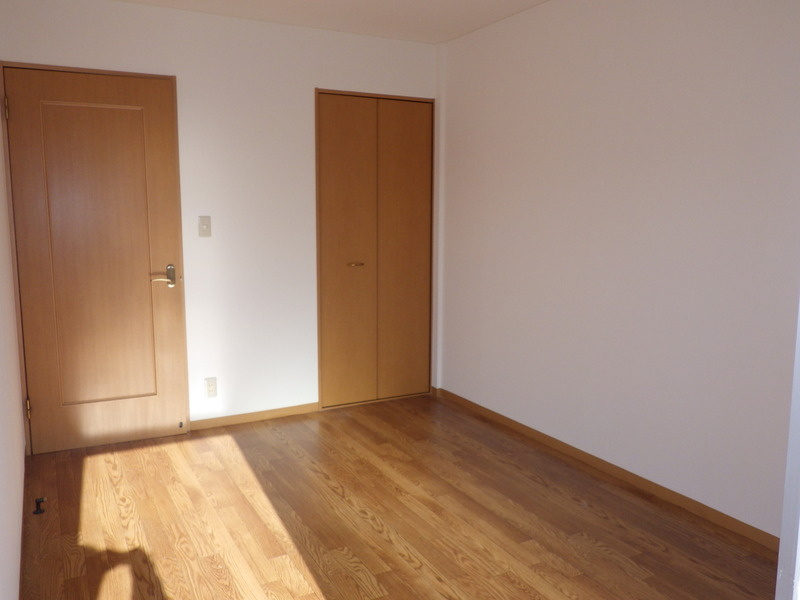 サンライズマンションの寝室