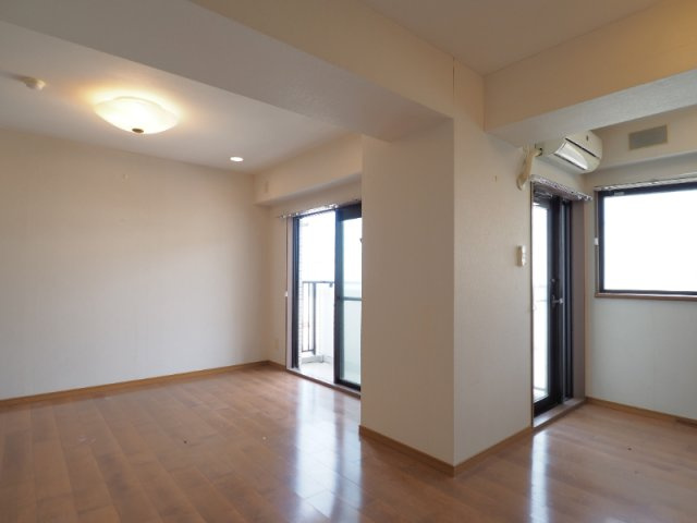 海見え！ライオンズマンション長者ヶ崎海岸海岸の居間・リビング