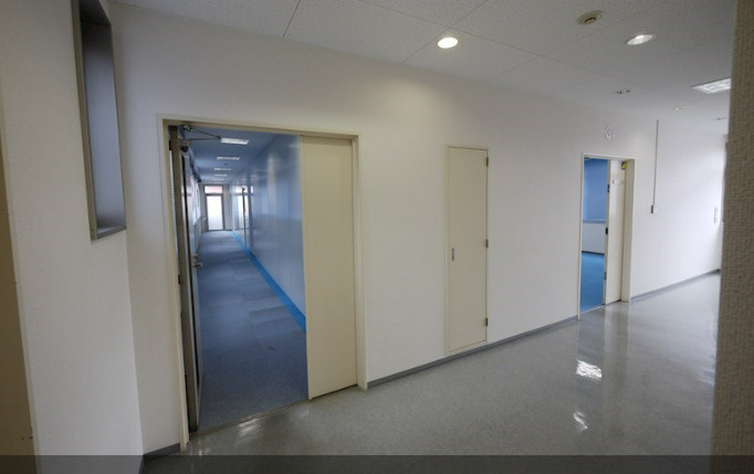 栗東市綣１丁目の事務所の玄関|玄関です