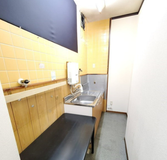 湖南市水戸町の店舗一部のキッチン|キッチンです