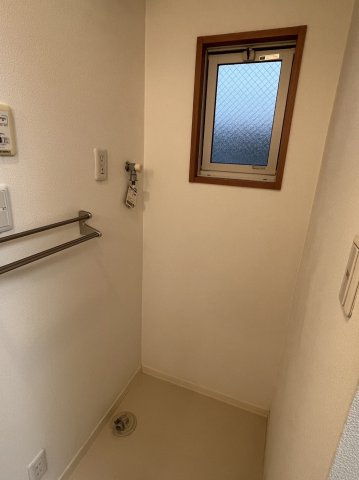 クリスタルコートの内装
