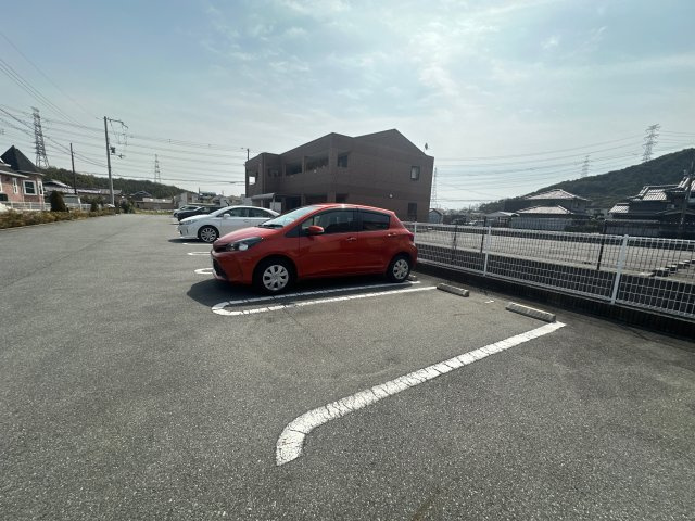 サニーサイドの駐車場