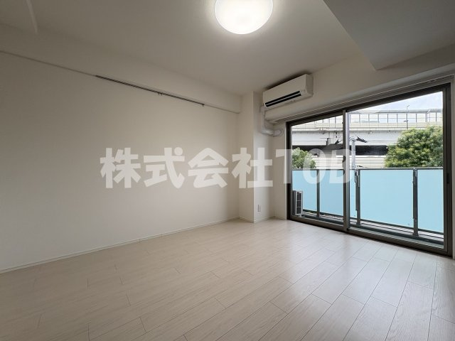 【居間・リビング】 | ルクレ上北沢ルネサンスコート | 洋室7.9帖