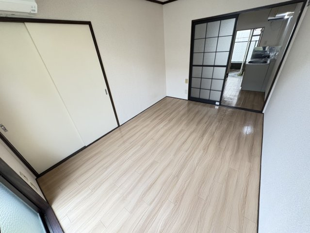 メゾン中山の寝室