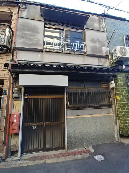 花園町駅前テナントの外観