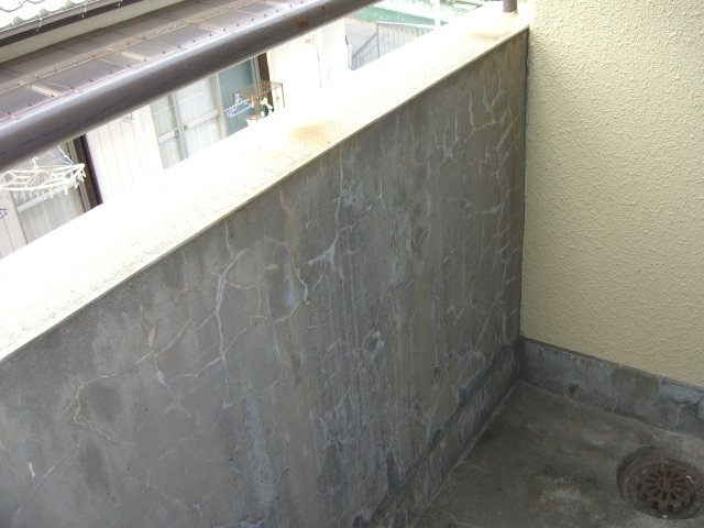パールハイム市川のバルコニー