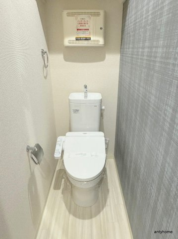 フジパレス阪急豊津駅南2番館　仲介手数料無料のトイレ