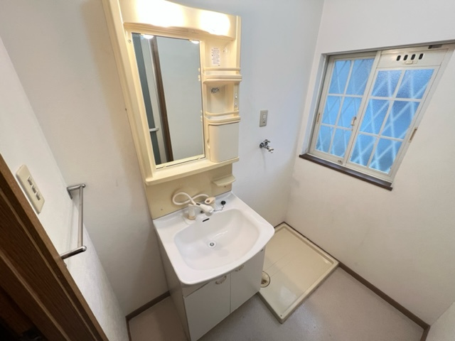 インサイドヒルの独立洗面台