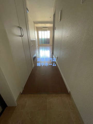 メゾン・オークルIIの玄関