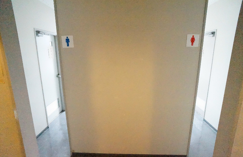 栗東市手原５丁目の事務所のトイレ|トイレです
