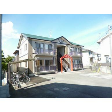 熊本市東区秋津１丁目のアパートの外観