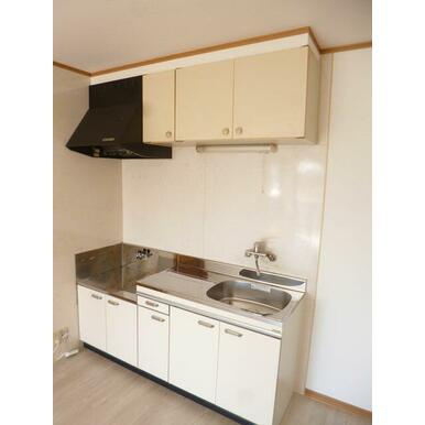 熊本市東区秋津１丁目のアパートのキッチン