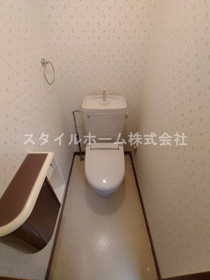 【トイレ】 | パラシオン | 別部屋写真です。