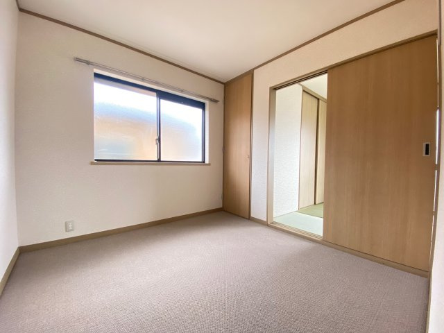 ヴィーブル七々色の洋室