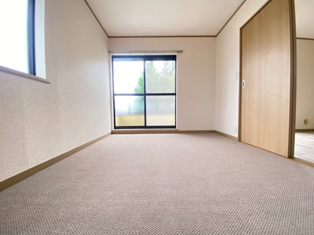 ヴィーブル七々色の洋室