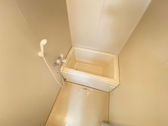 ヴィーブル七々色の浴室