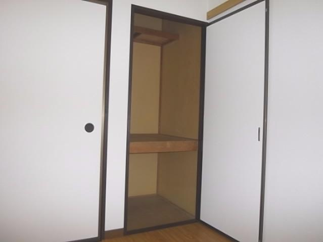 ヴィラ中山Ｃ棟の収納