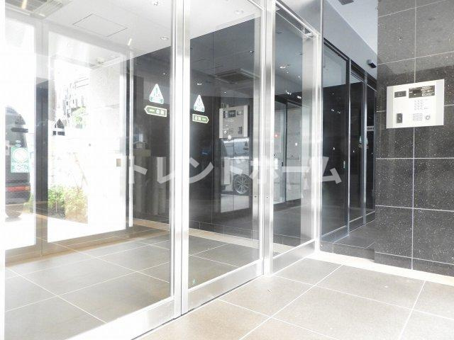 GAUDIのエントランス|選べる家電プランあり！！