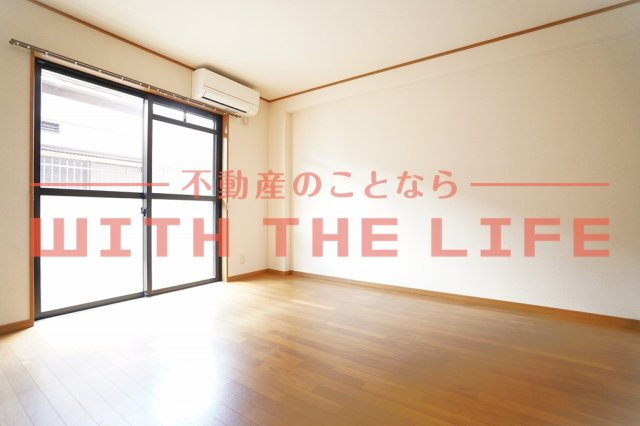 ドリームハウスⅢ【キャッシュバック対象物件】の居間・リビング|ゆったり過ごせるリビングです