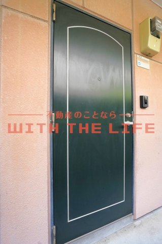 ドリームハウスⅢ【キャッシュバック対象物件】のロビー|ゆとりのあるロビーです