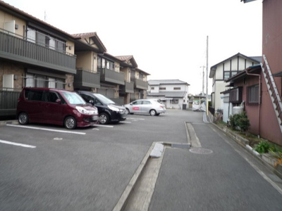★敷地内駐車場★（要空き確認）