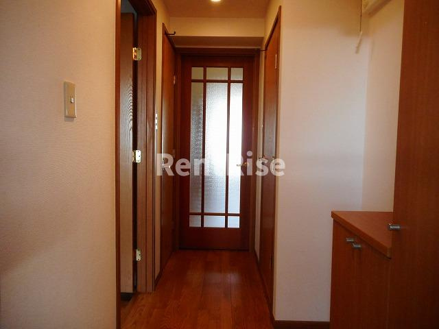 フリュイティア１の玄関|玄関