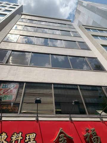 西新橋ビルの外観