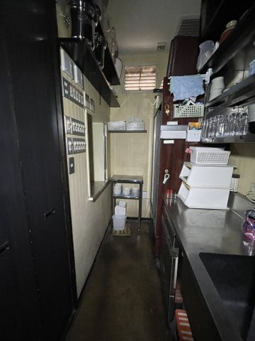 大手町　居酒屋あと貸店舗３階建の内装|２階　小キッチン
