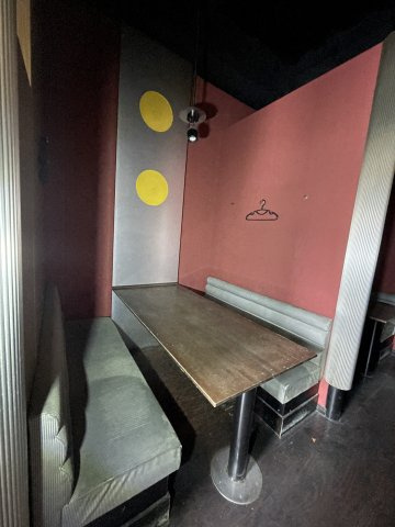 大手町　居酒屋あと貸店舗３階建の内装|１階　ボックス席
