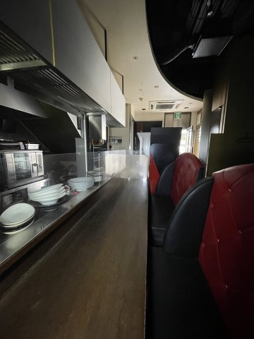 大手町　居酒屋あと貸店舗３階建の内装|１階　カウンター席
