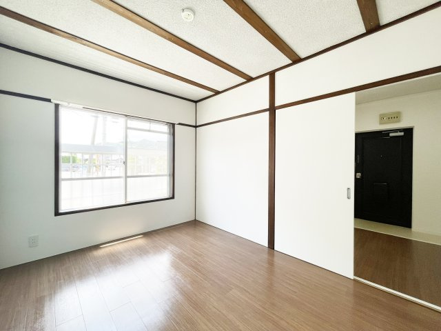 パルティーレ八万町の居間・リビング